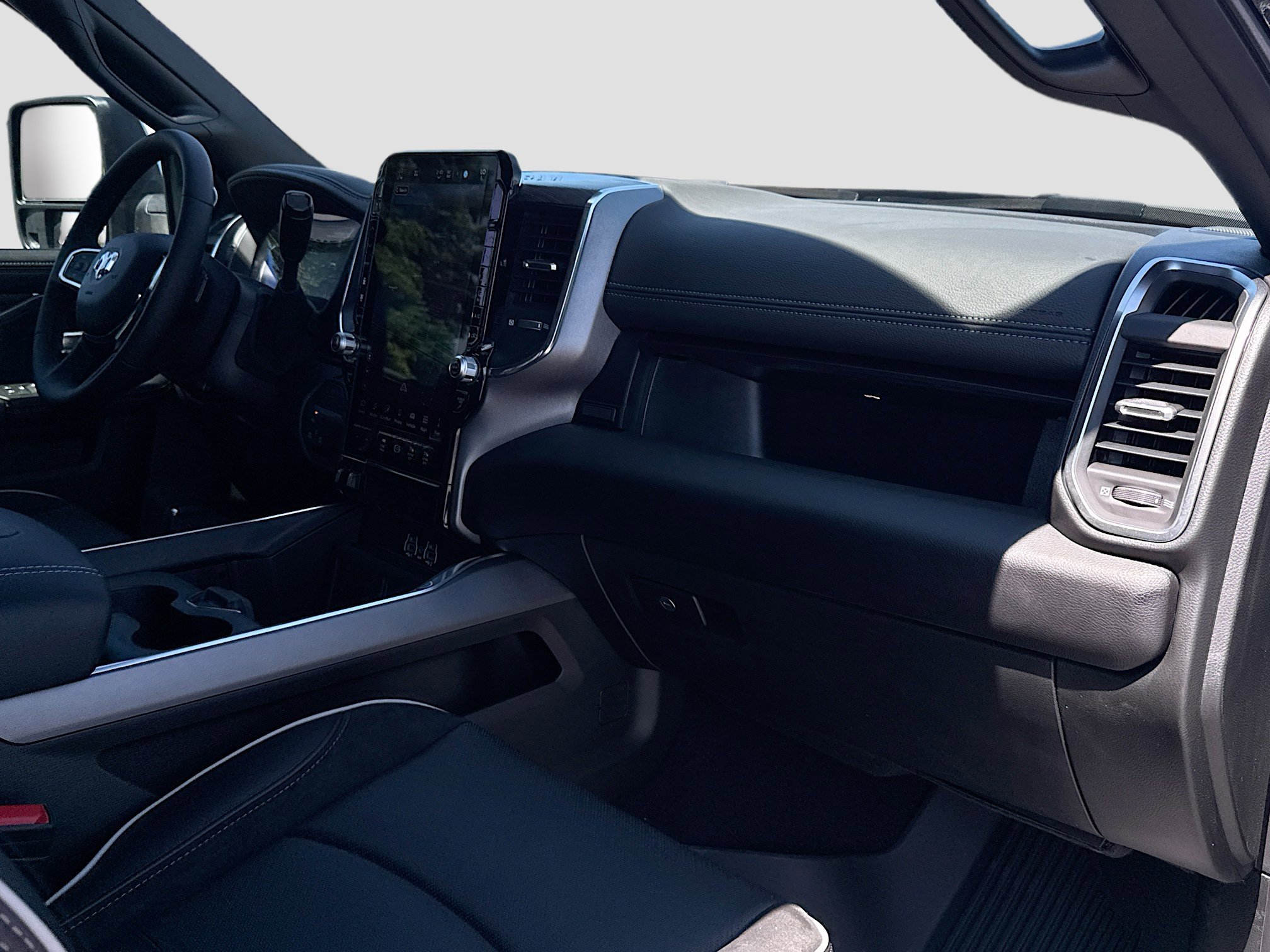 2025 RAM 3500 Laramie - Photo 39