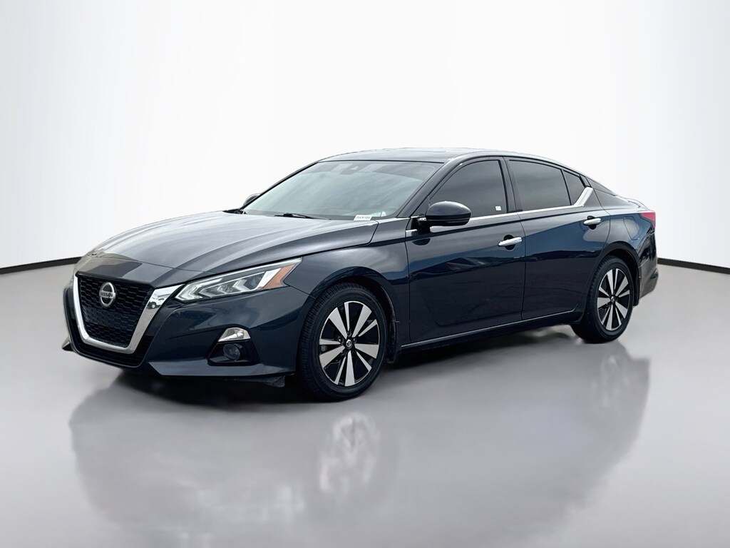 Used 2022 Nissan Altima 2.5 SL 4dr Car
