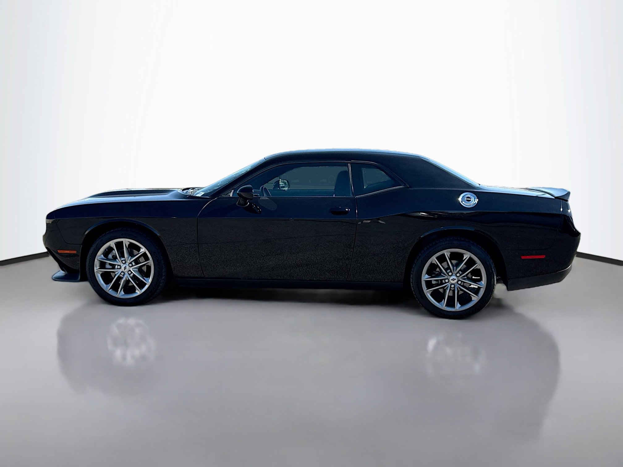 2021 Dodge Challenger GT photo 2