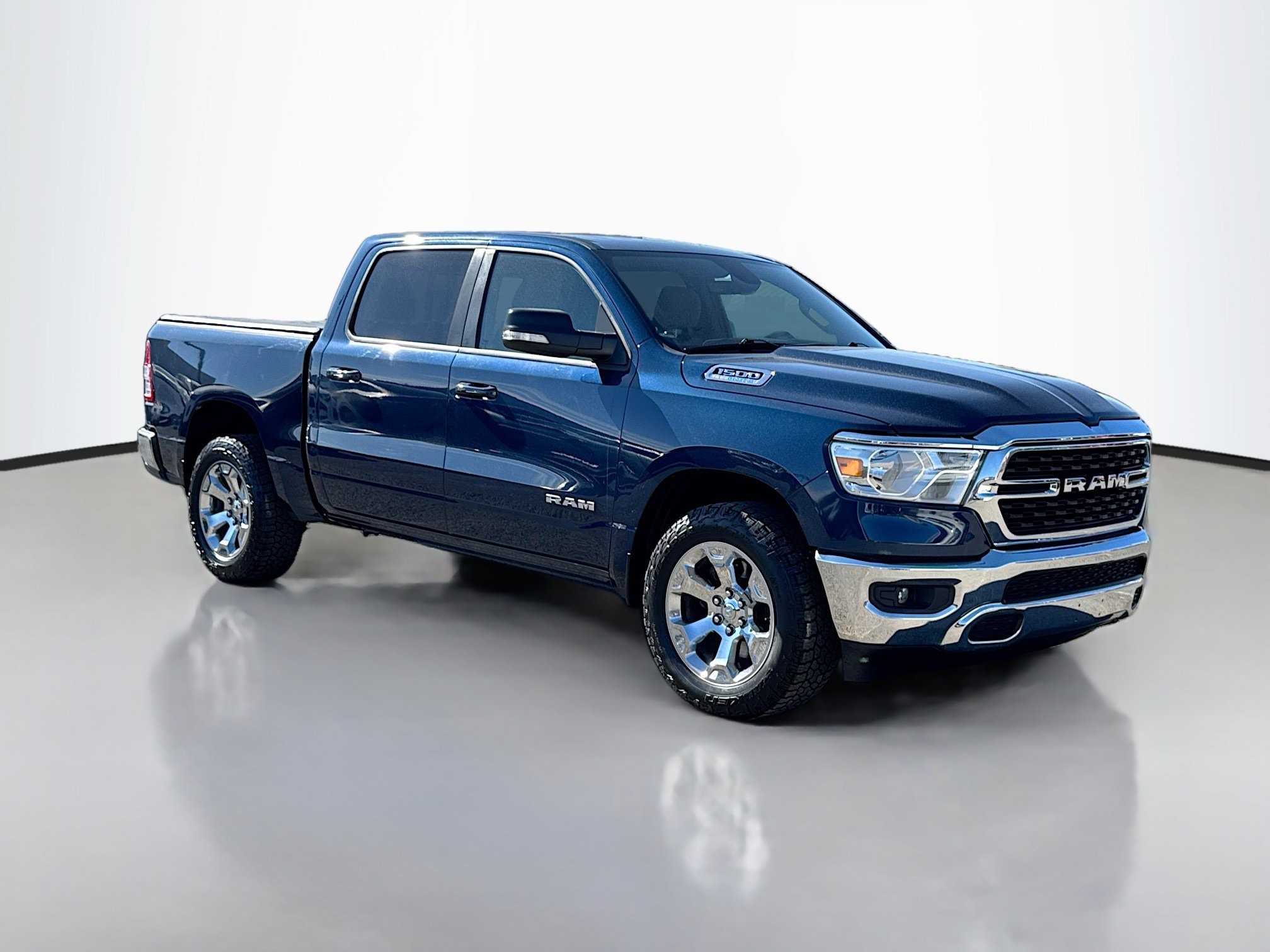 2022 RAM 1500 Big Horn/Lone Star 4x4 Crew Cab 5'7's photo