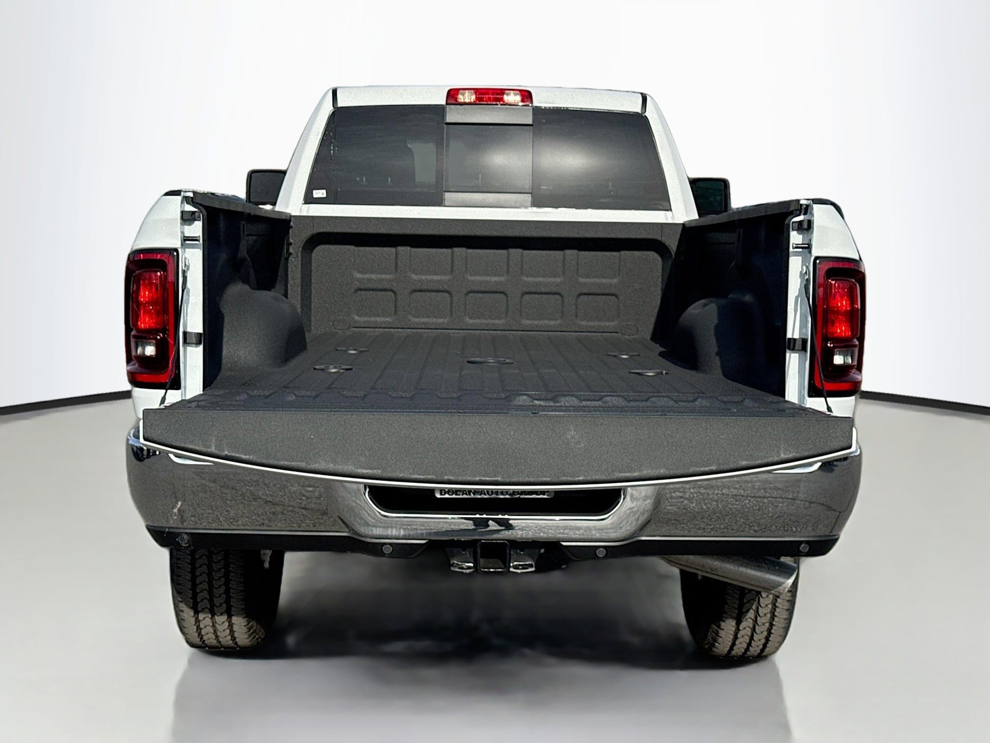 2025 RAM 2500 Tradesman - Photo 17
