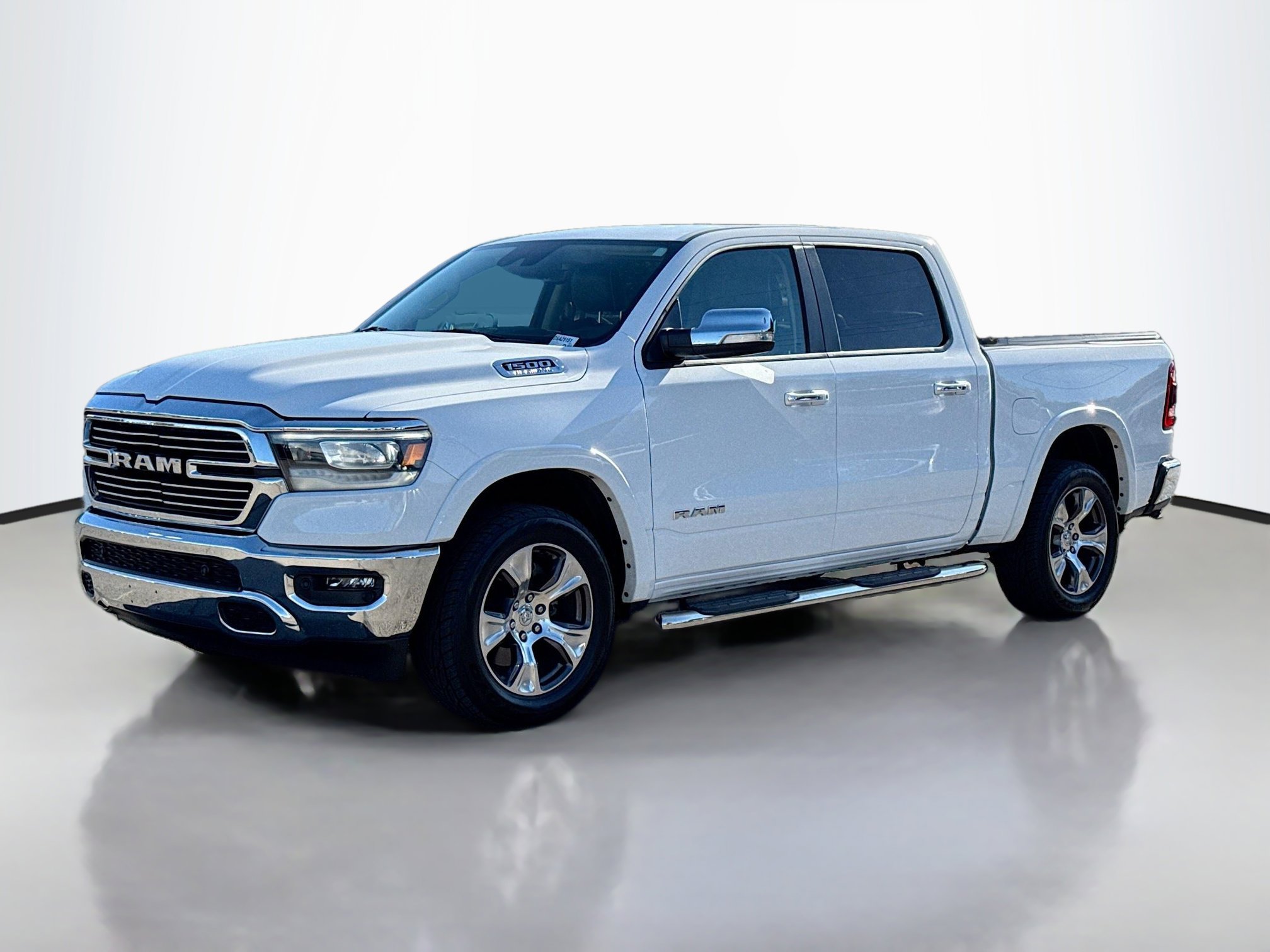 2022 Ram 1500 Laramie photo 2