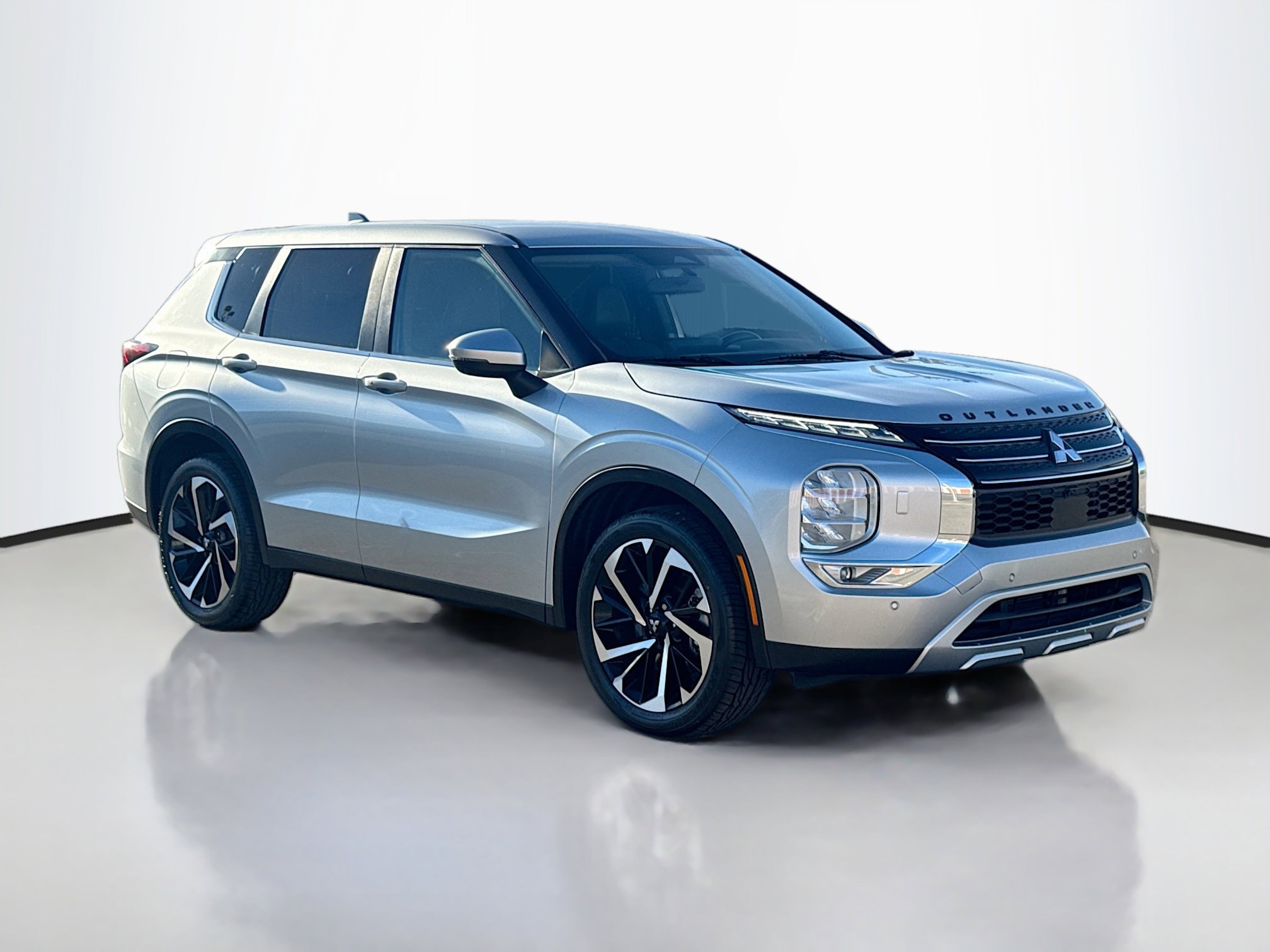 2022 Mitsubishi Outlander SE S-AWC's photo