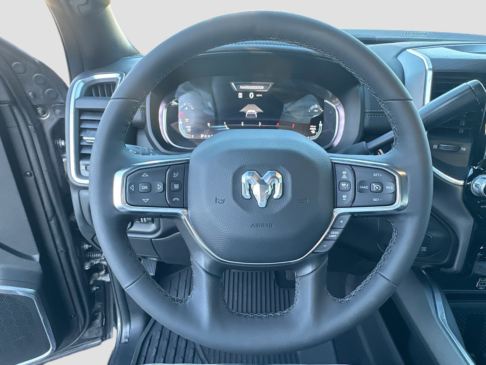 2025 RAM 2500 Laramie - Photo 23