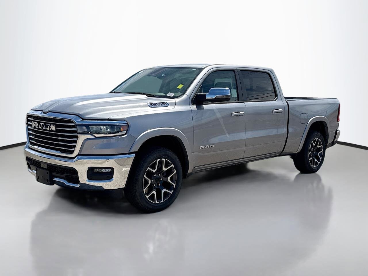 2025 Ram 1500 Laramie photo 2