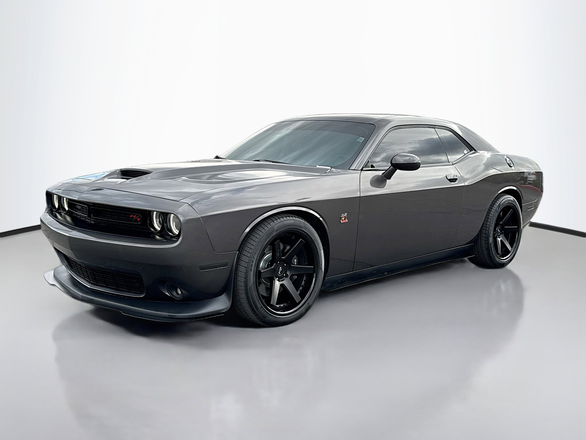 2020 Dodge Challenger R/T Scat Pack photo 2