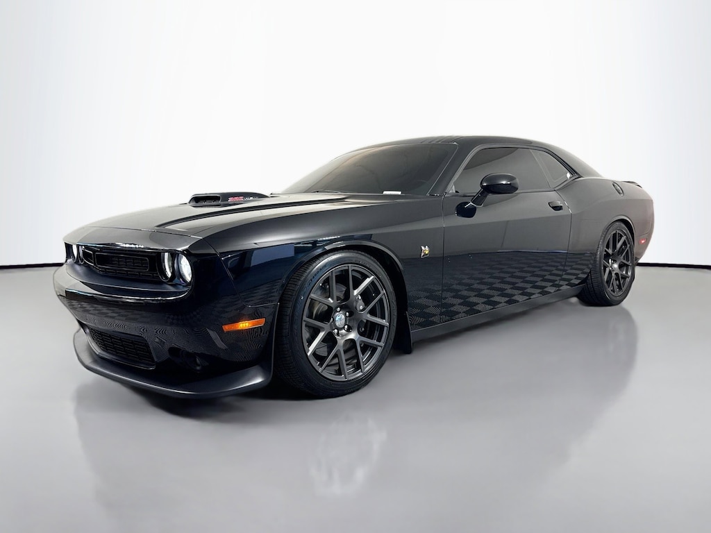 Certified 2016 Dodge Challenger R/T Scat Pack 2dr Car