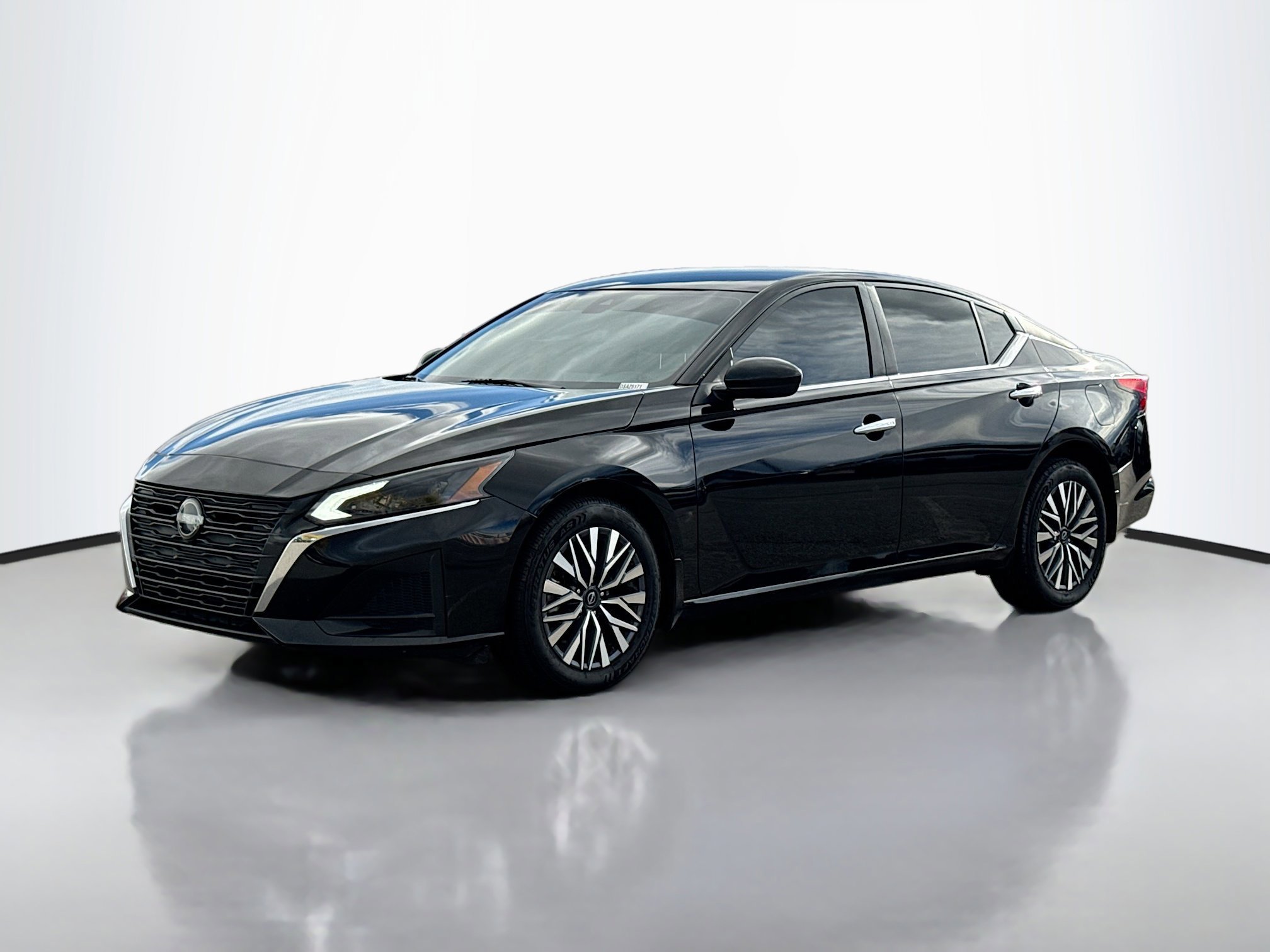 2023 Nissan Altima 2.5 SV photo 4