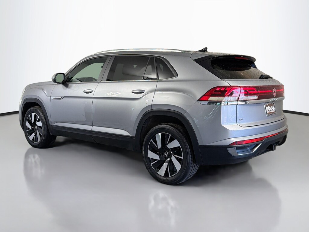 Used 2024 Volkswagen Atlas Cross Sport 2.0T SE w/Technology Sport Utility