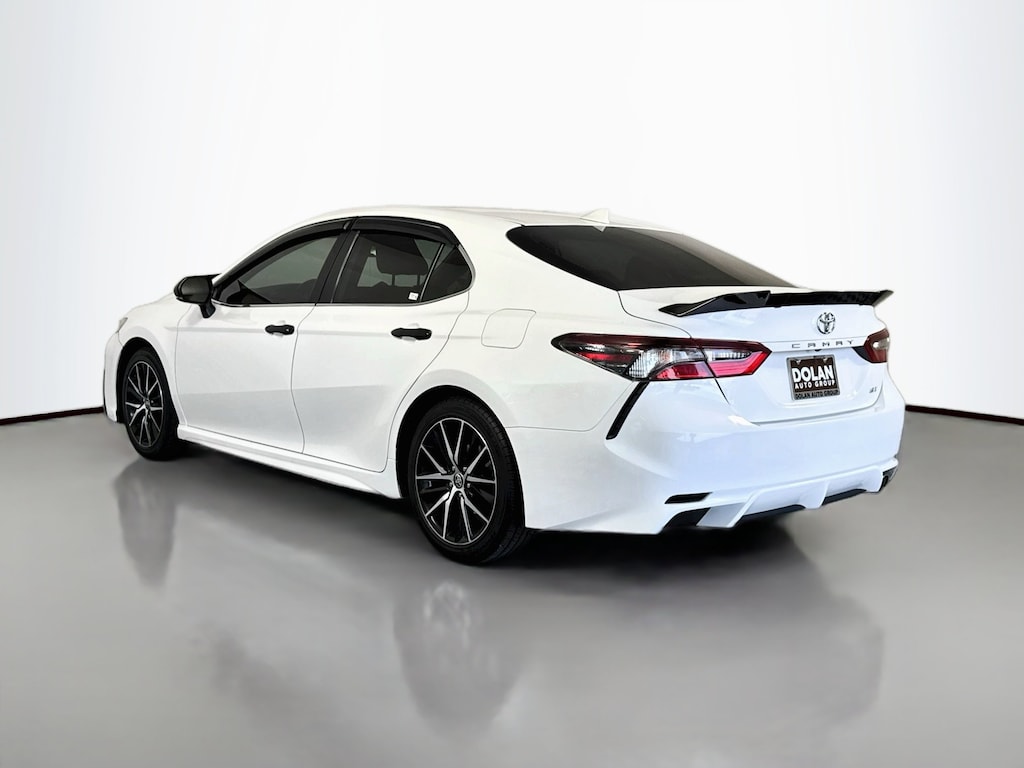 Used 2022 Toyota Camry SE 4dr Car