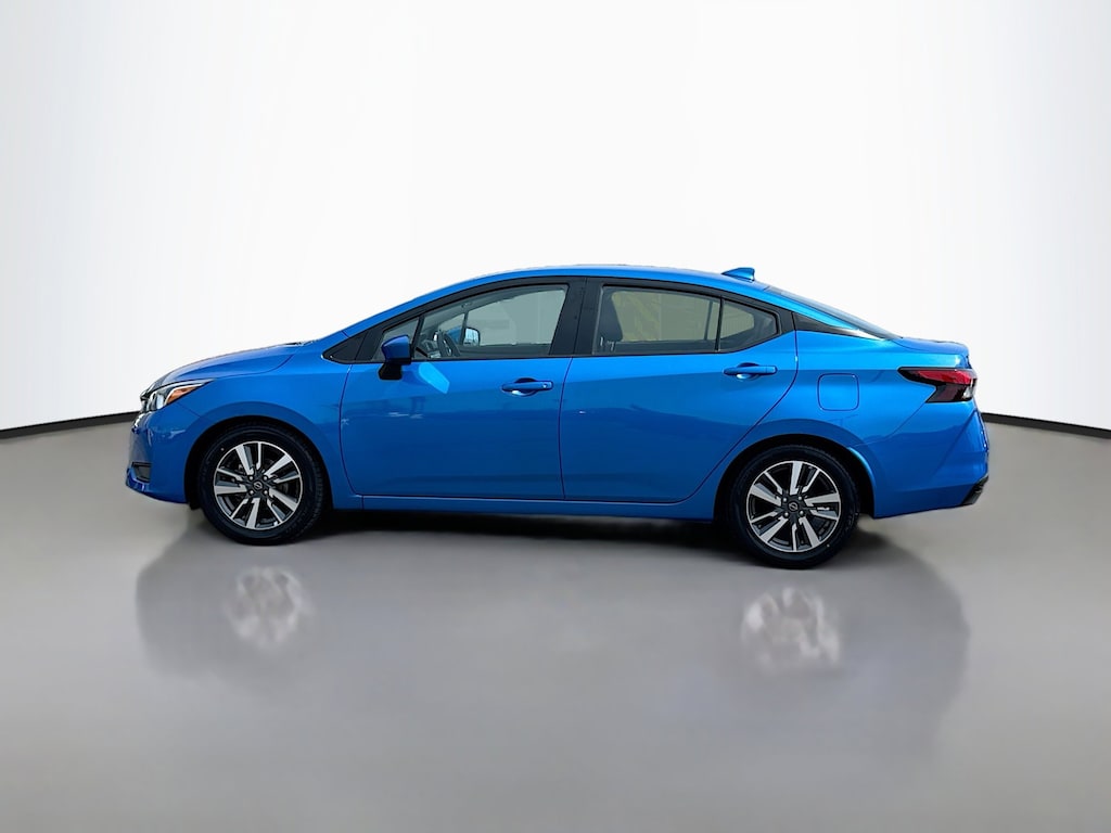 Used 2023 Nissan Versa 1.6 SV 4dr Car