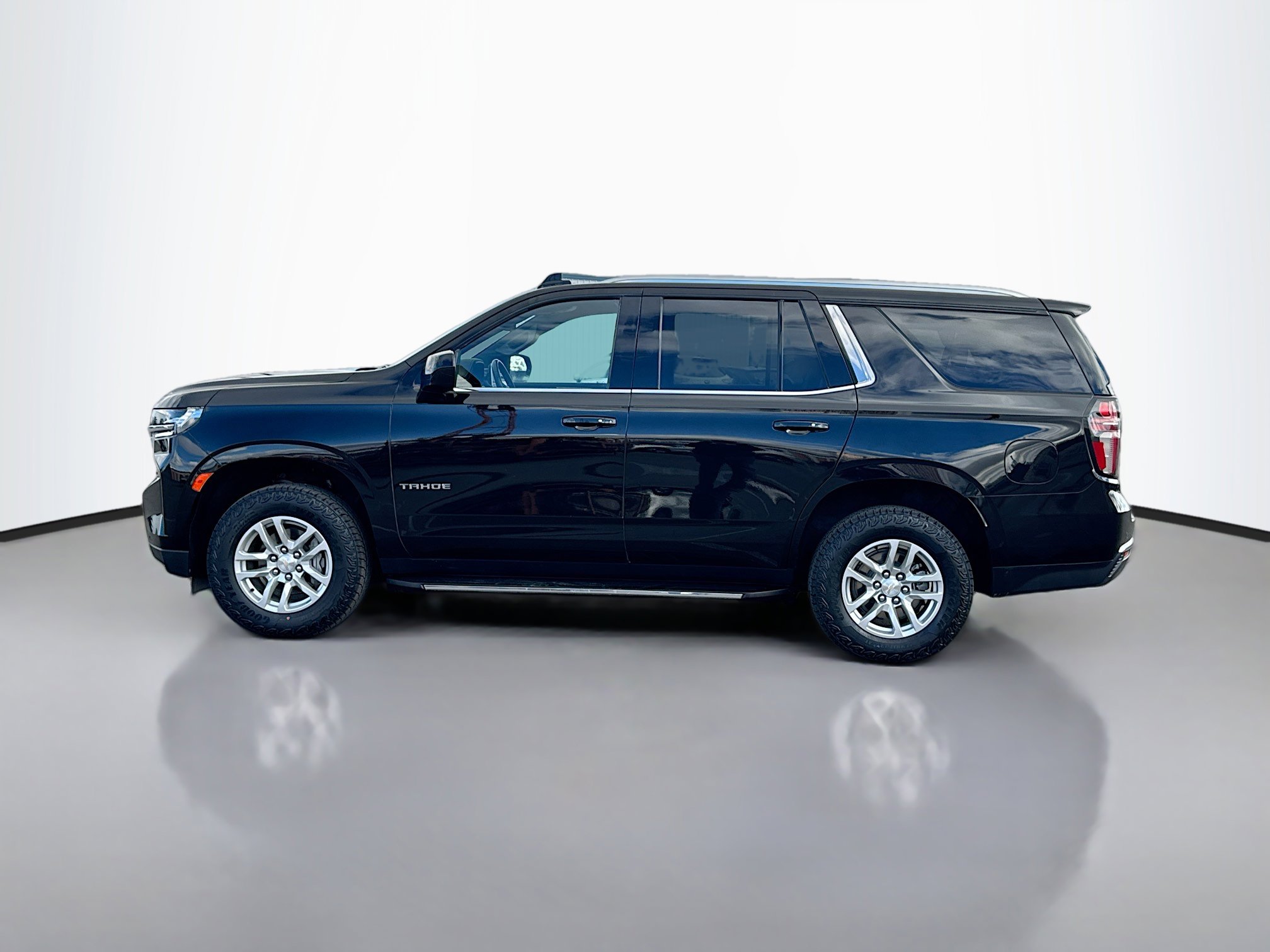 2024 Chevrolet Tahoe LT photo 3