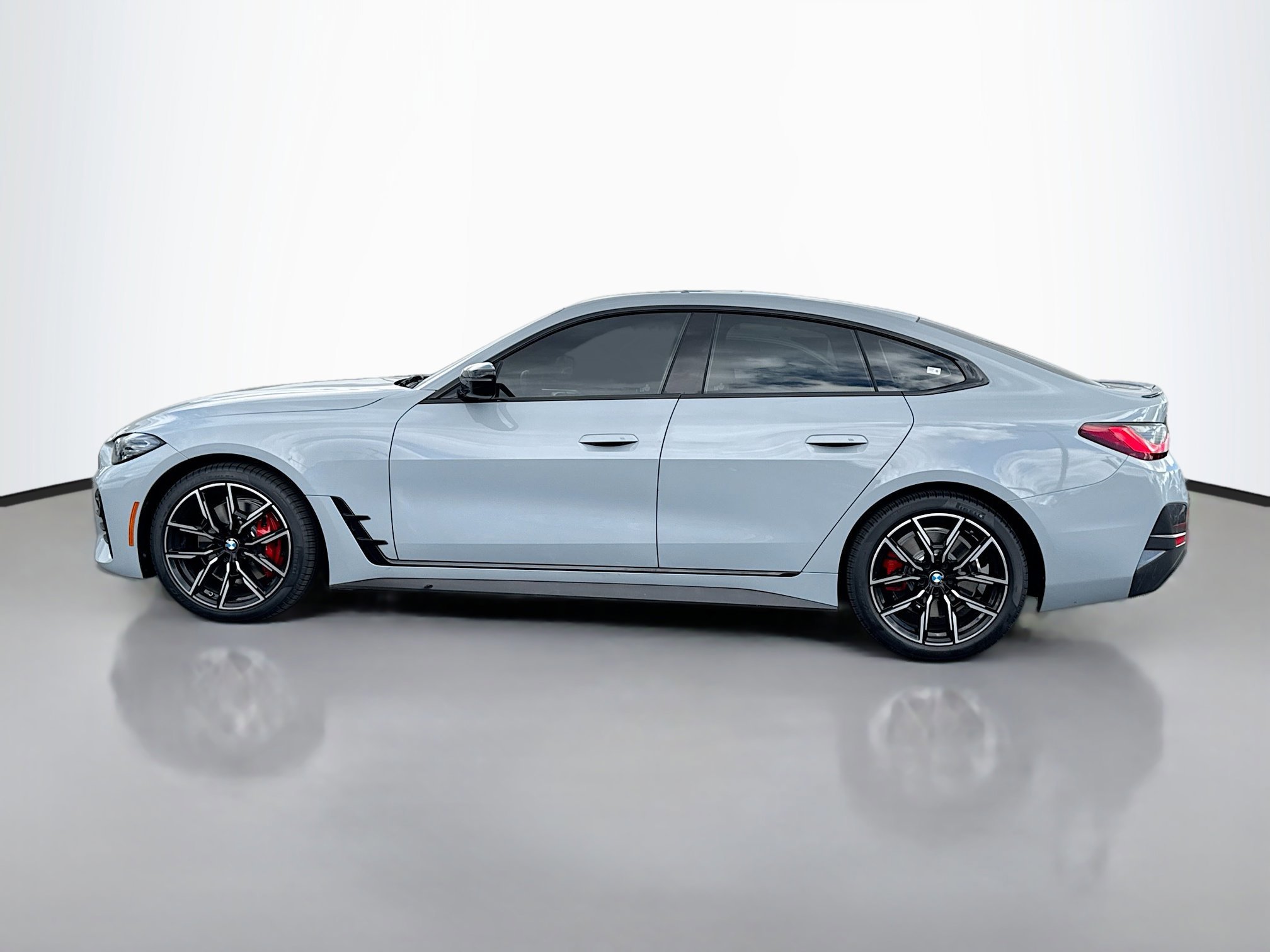 2024 Bmw 430i xDrive photo 2