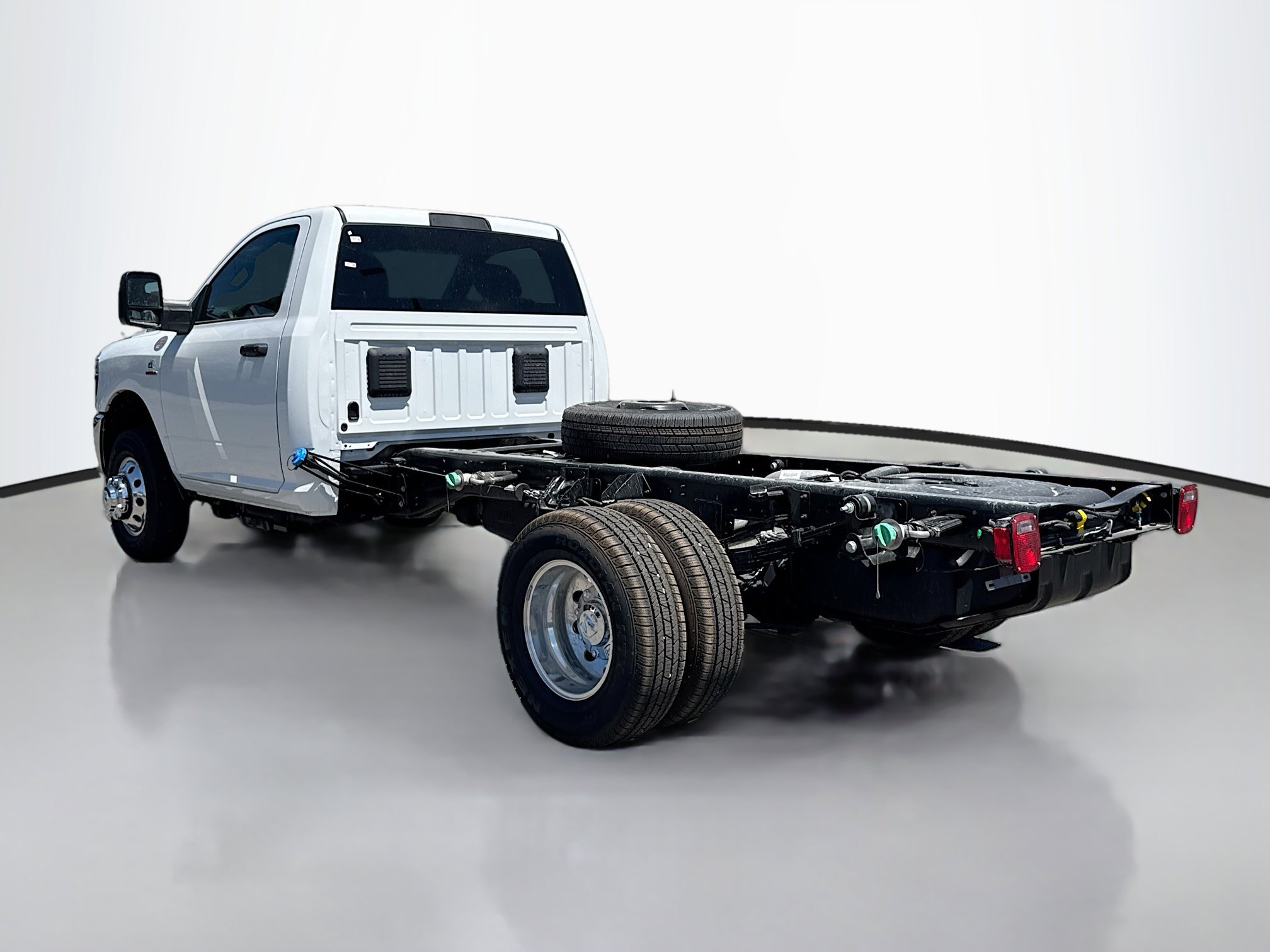 2025 Ram 3500 Tradesman Big Horn photo 4