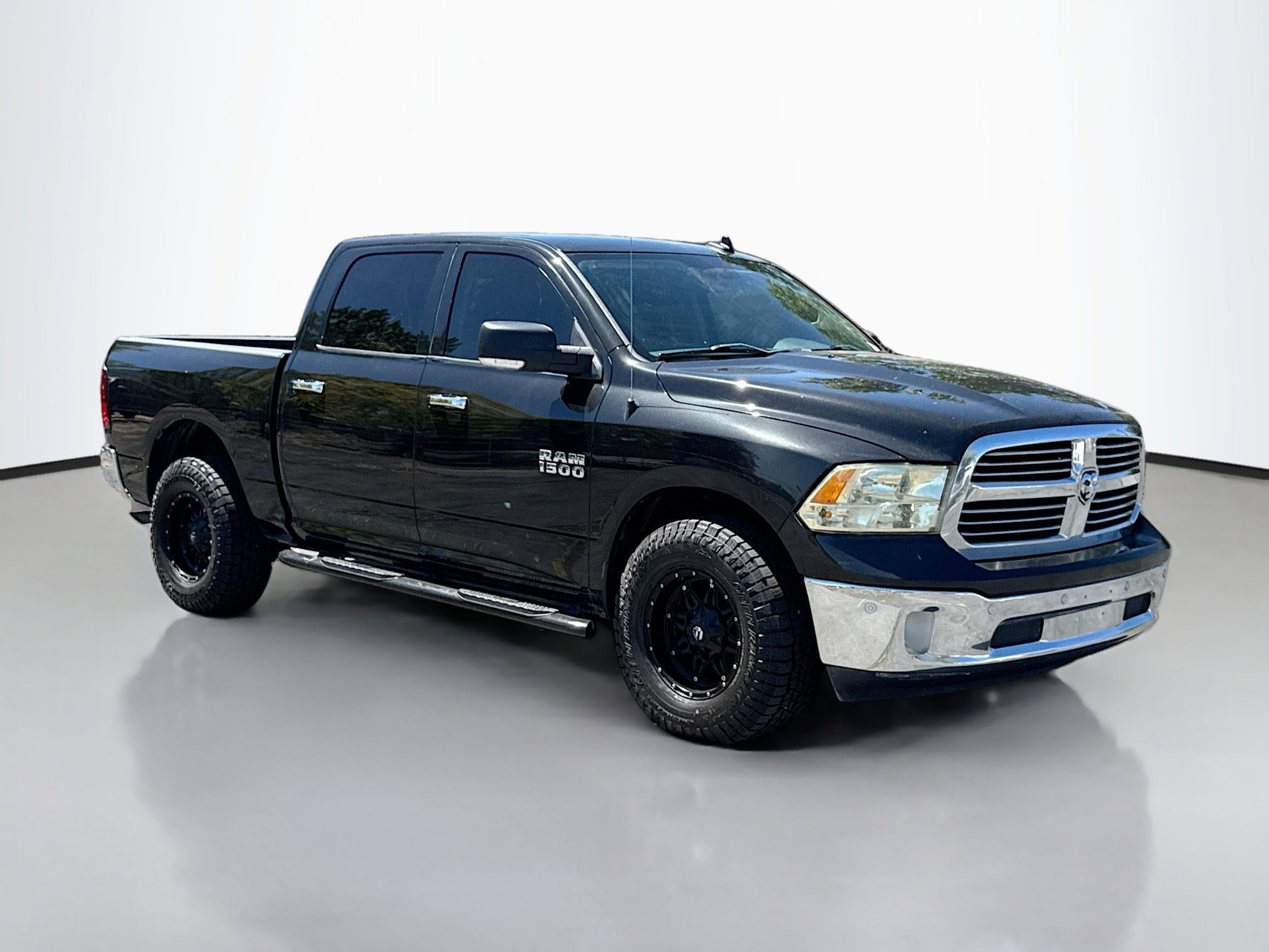 2018 RAM 1500 Big Horn 4x4 Crew Cab 5'7's photo
