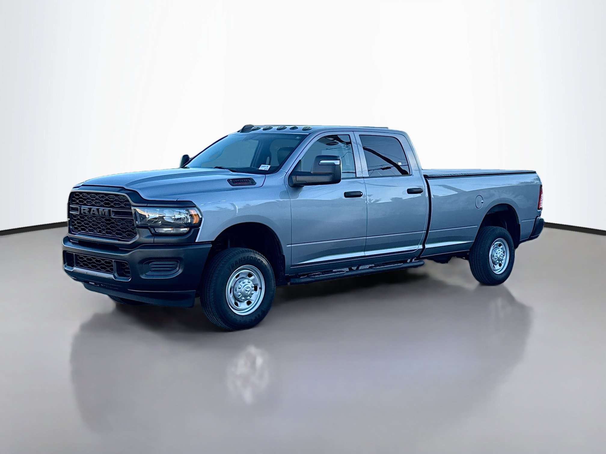 2024 Ram 2500 Tradesman photo 2