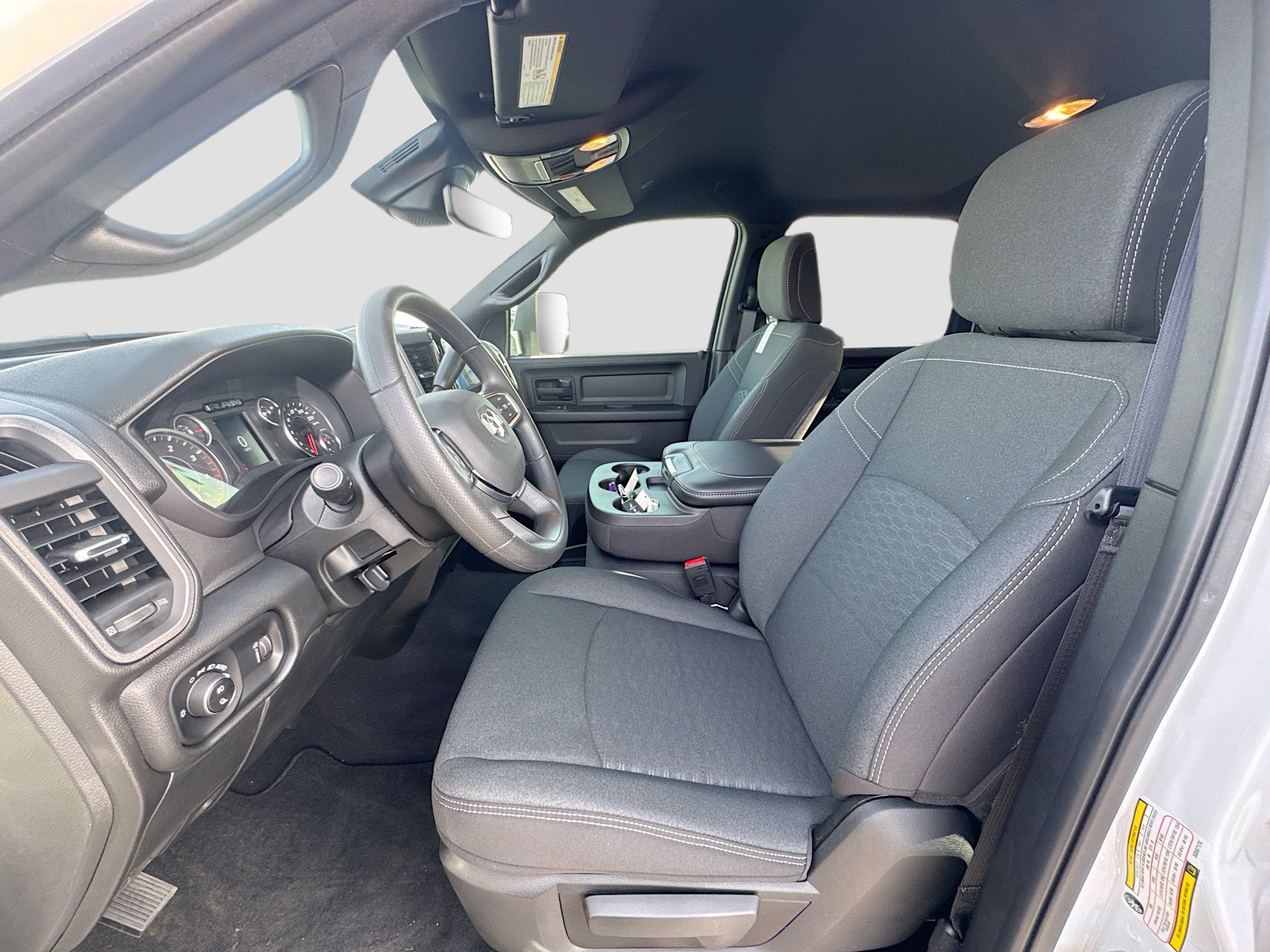 2025 RAM 2500 Tradesman - Photo 13
