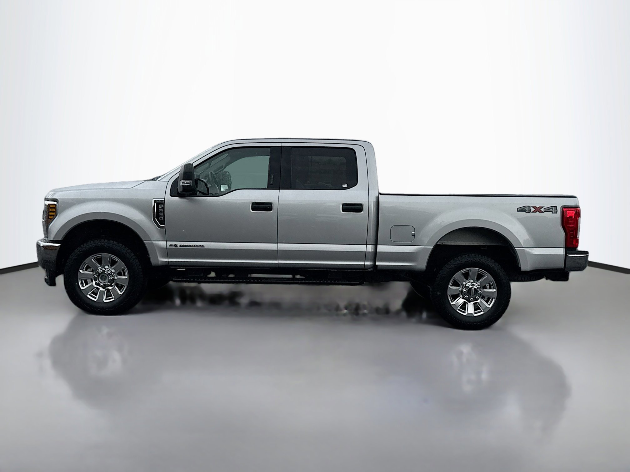 2019 Ford F-250 XLT photo 2