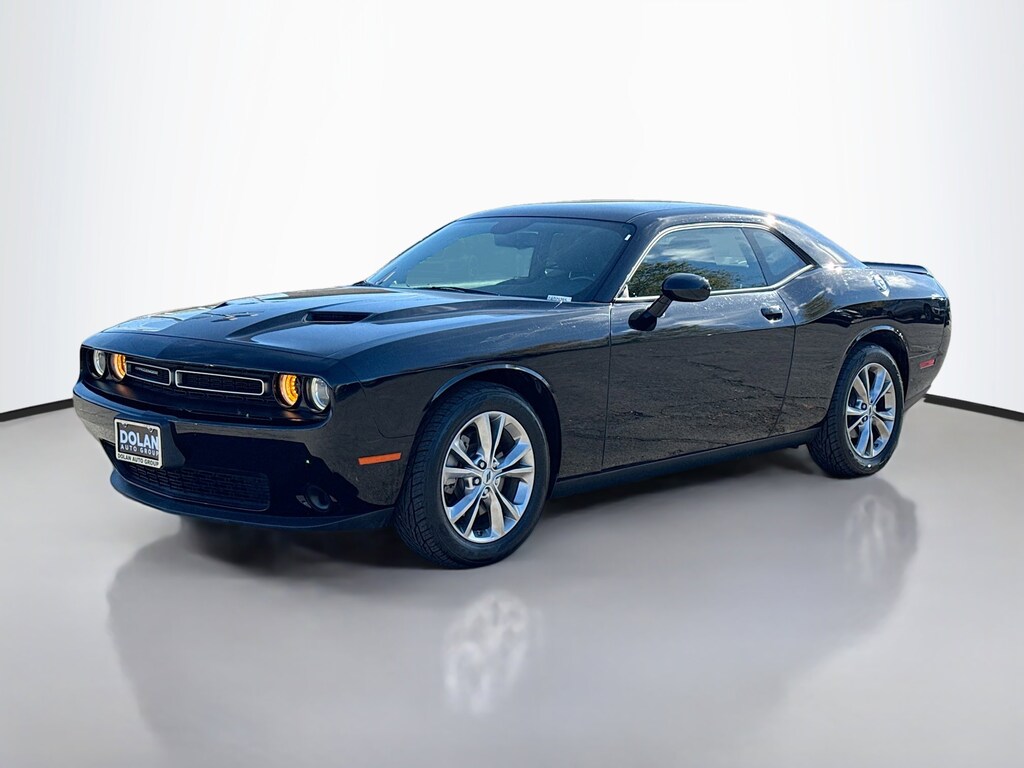 Certified 2023 Dodge Challenger SXT 2dr Car