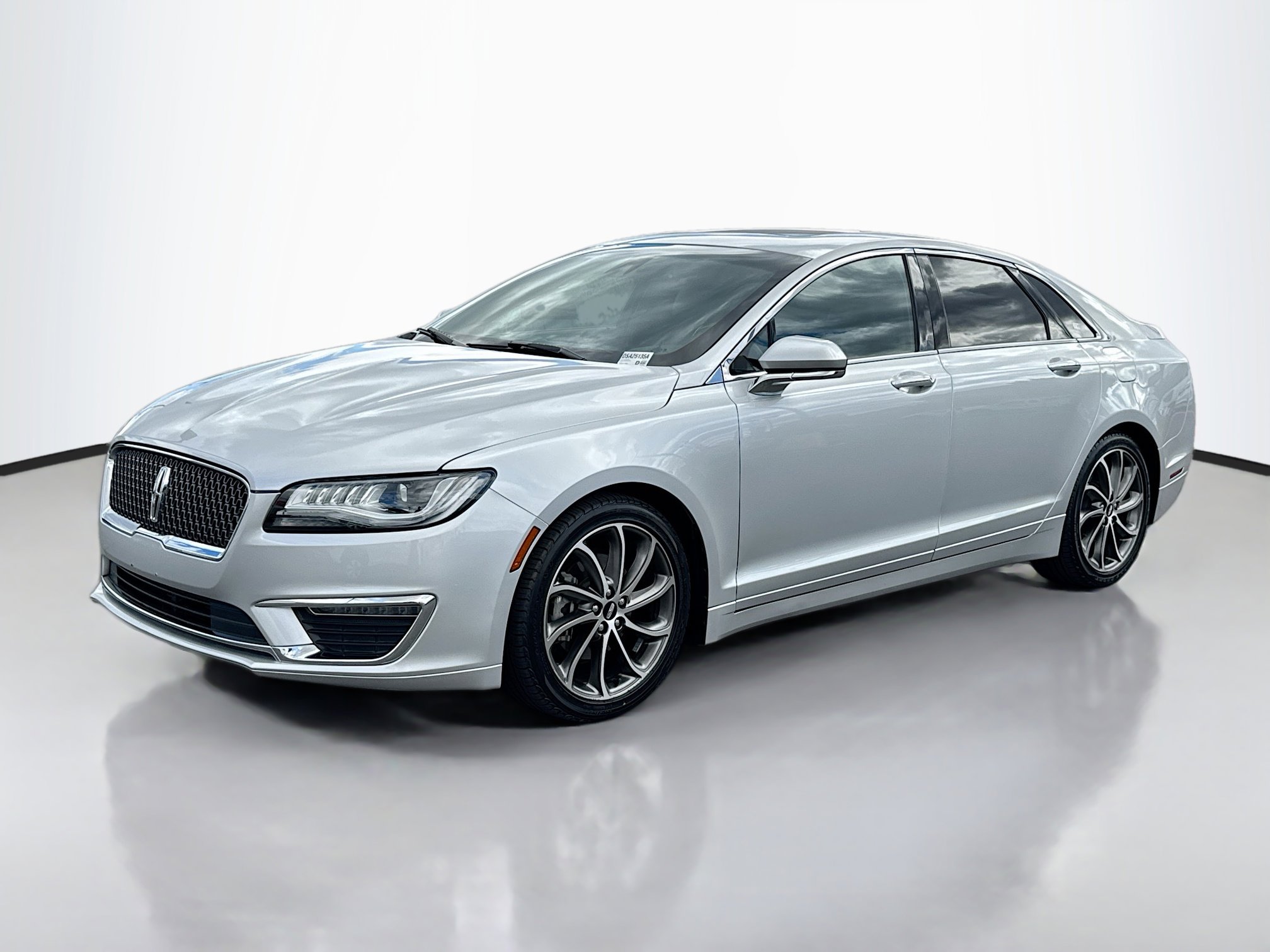 2019 Lincoln MKZ Reserve photo 2