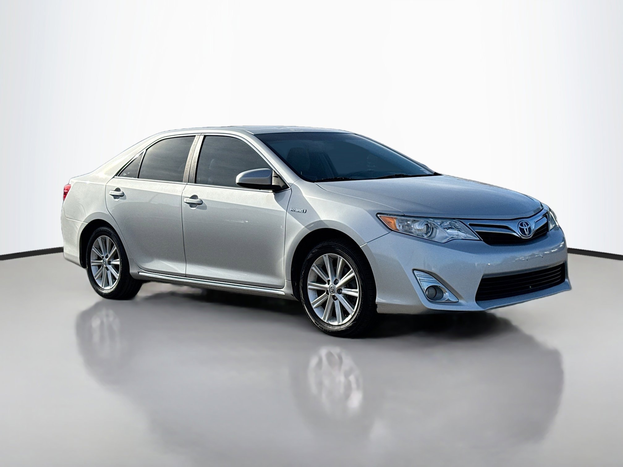 2014 Toyota Camry XLE Hybrid