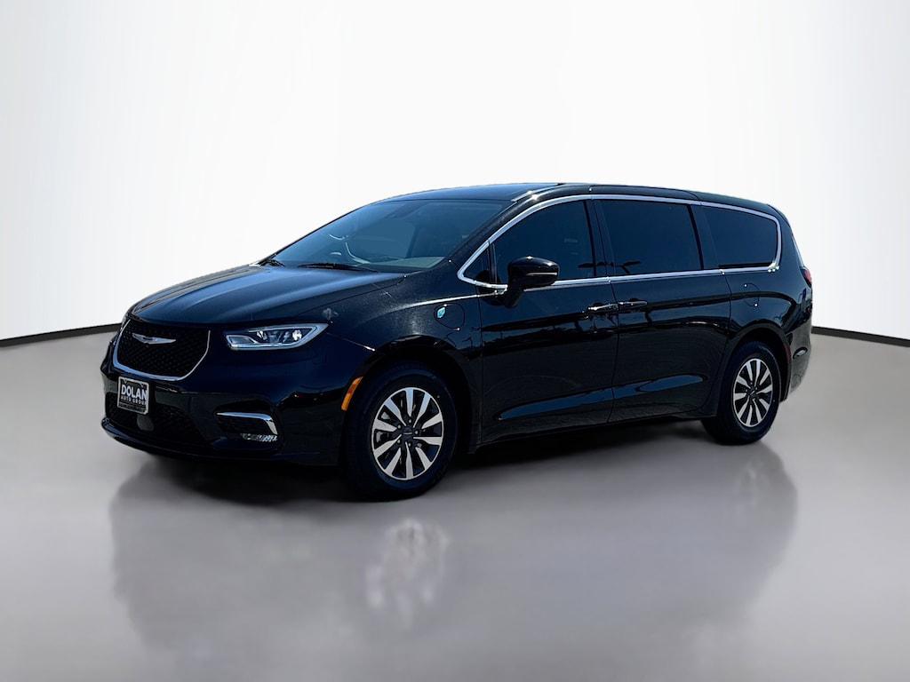 Used 2024 Chrysler Pacifica Plug-In Hybrid Select Mini-van, Passenger