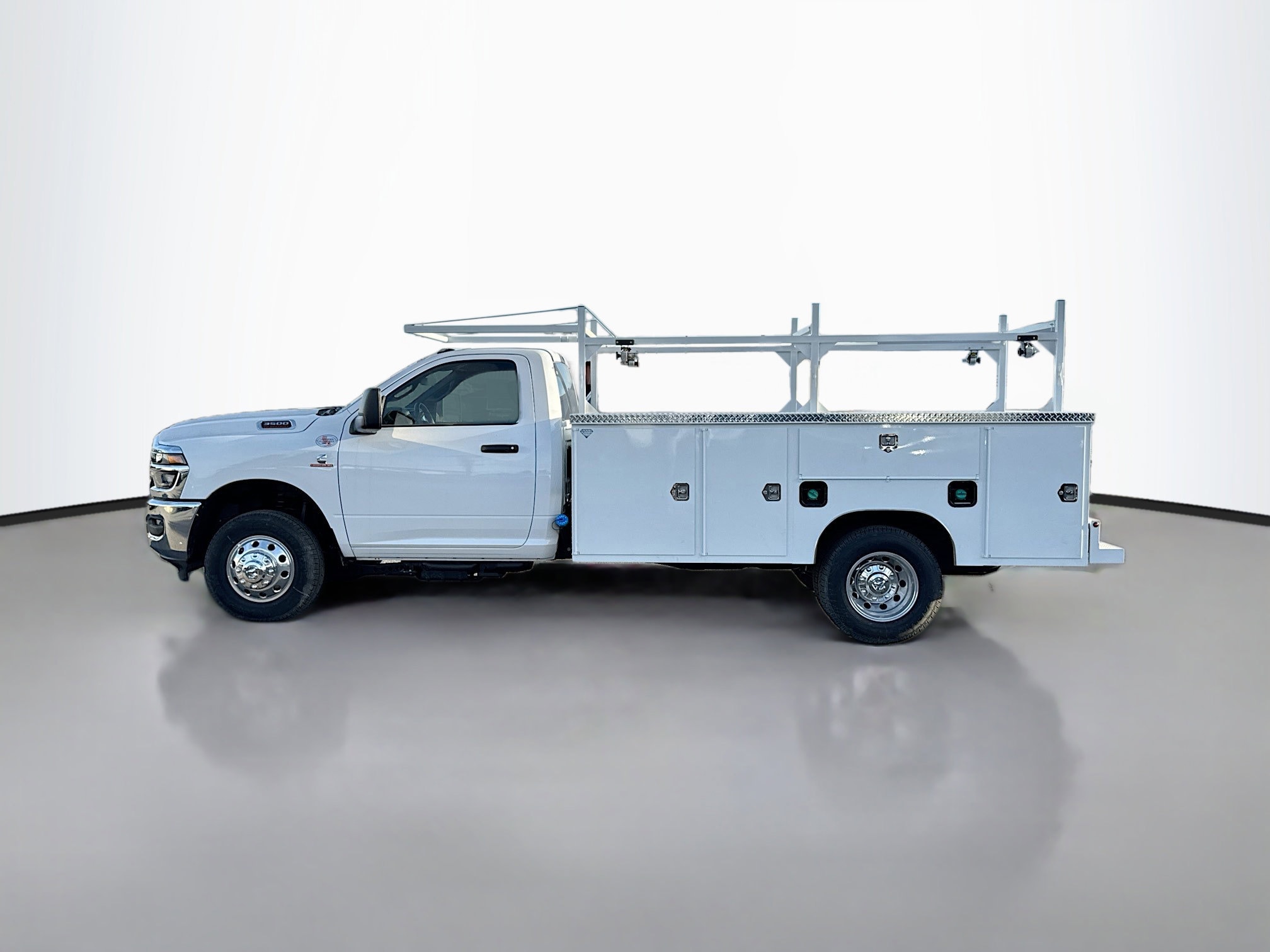2025 RAM 3500 Chassis Tradesman - Photo 6