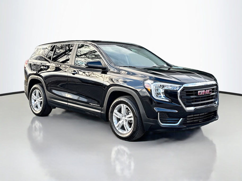 Used 2024 GMC Terrain SLE Sport Utility