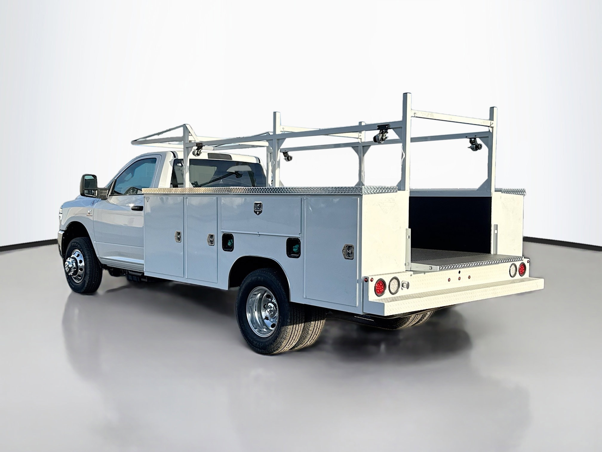 2025 RAM 3500 Chassis Tradesman - Photo 8