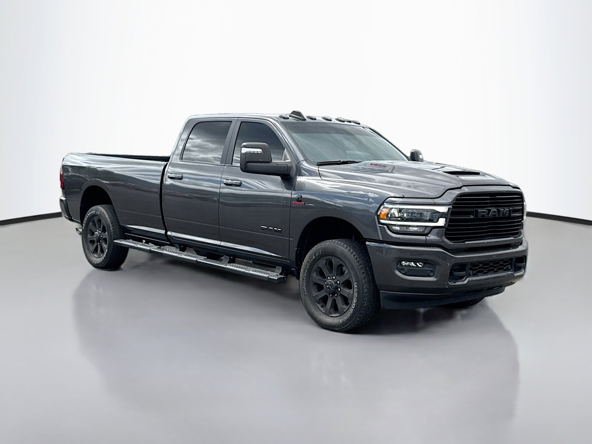 2024 RAM 3500 Laramie 4X4 Crew Cab LWB's photo
