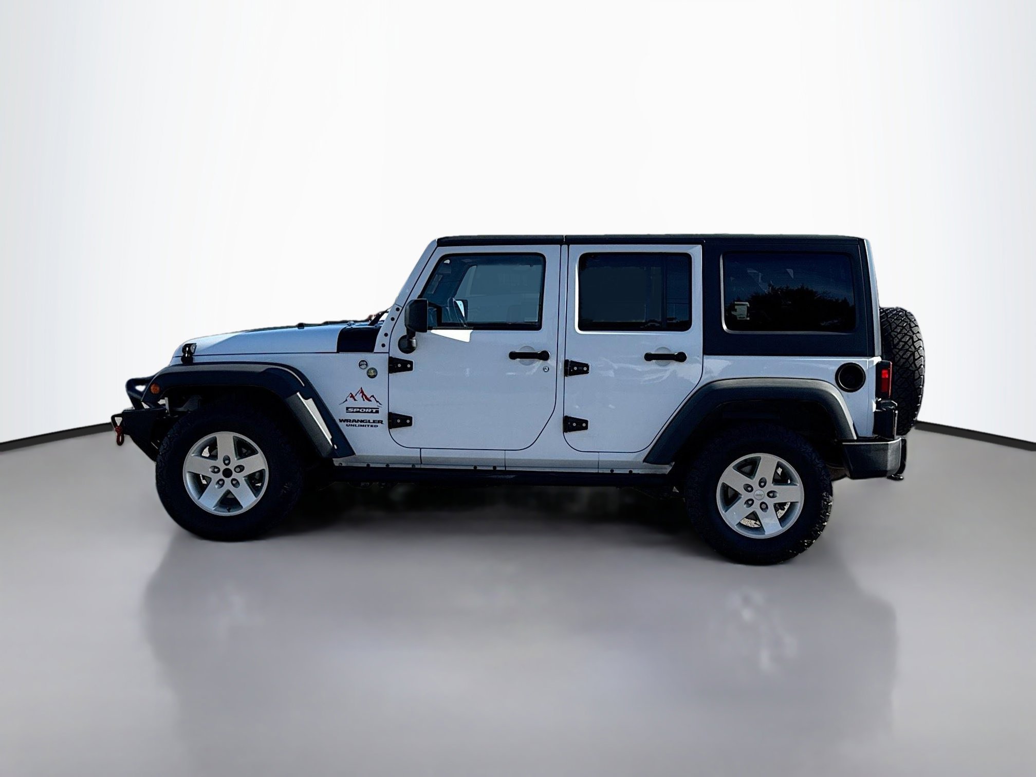 2015 Jeep Wrangler Unlimited Sport photo 3