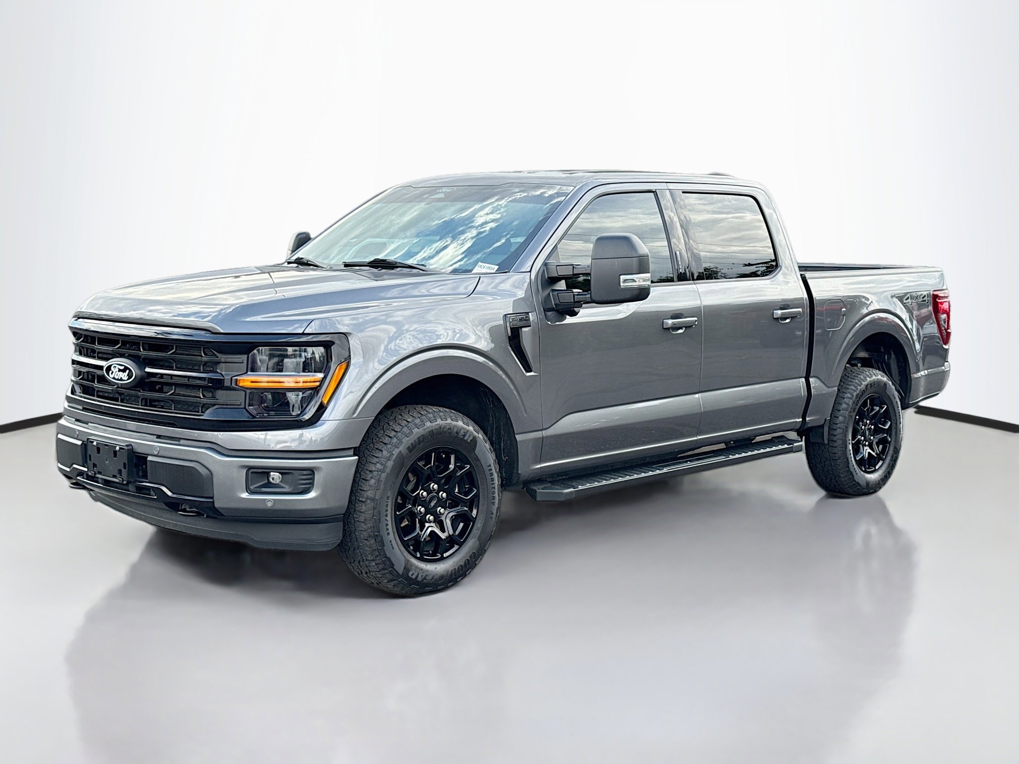 2024 Ford F-150 XLT photo 3