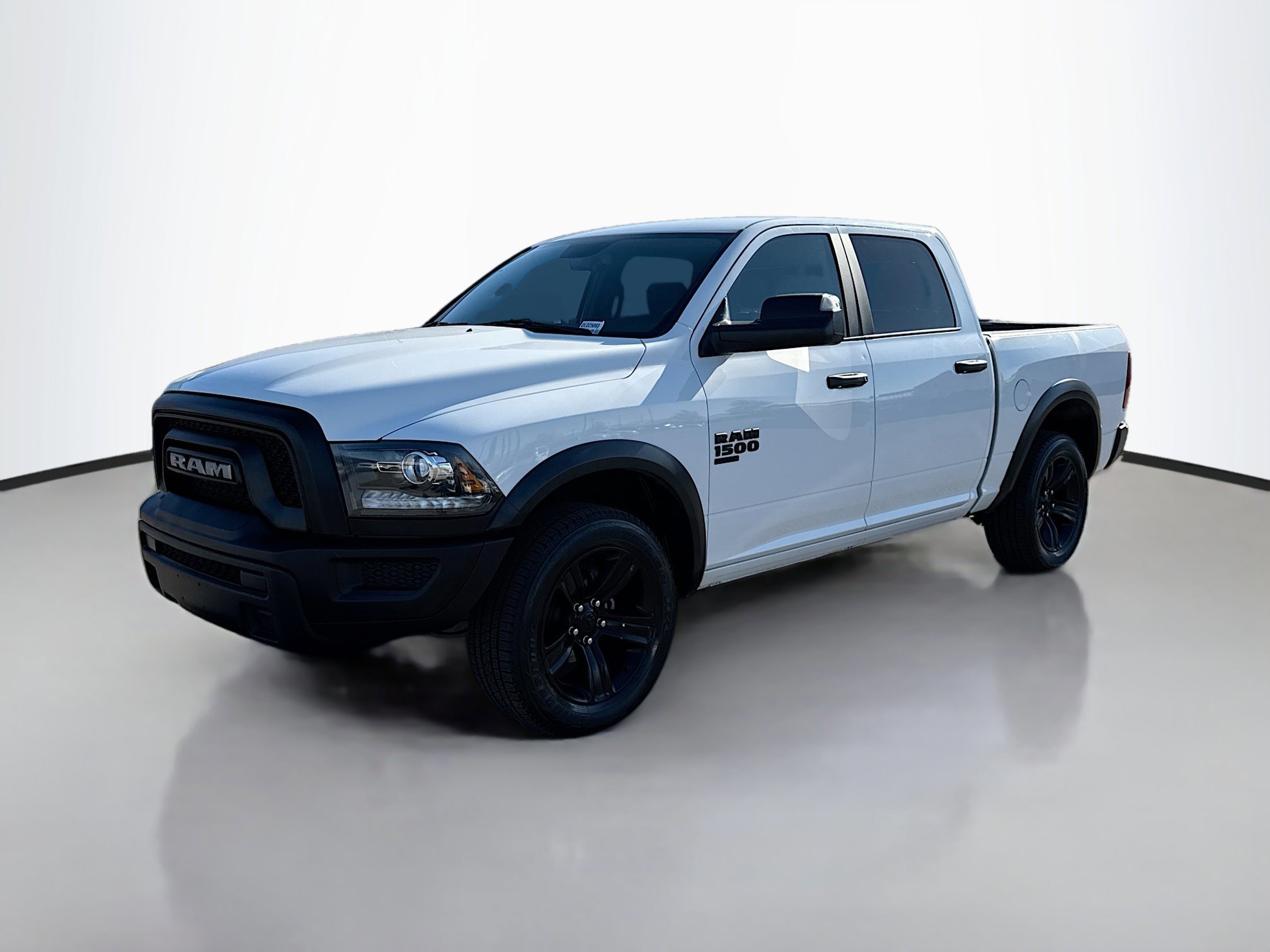 2022 Ram 1500 Classic SLT photo 4