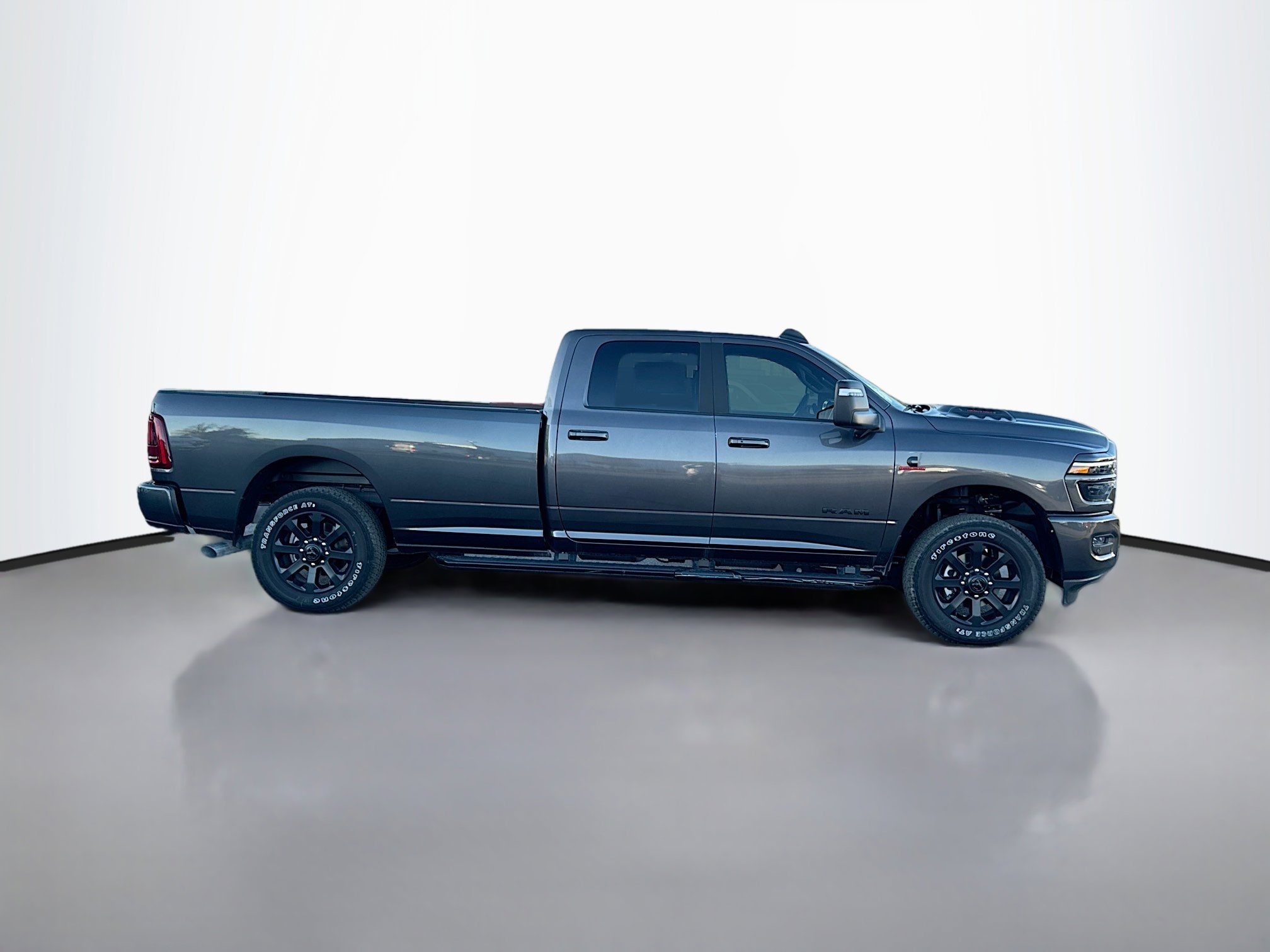 2025 RAM 2500 Laramie - Photo 10