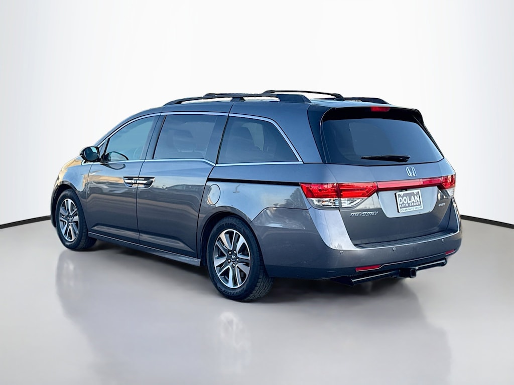 Used 2014 Honda Odyssey Touring Mini-van, Passenger