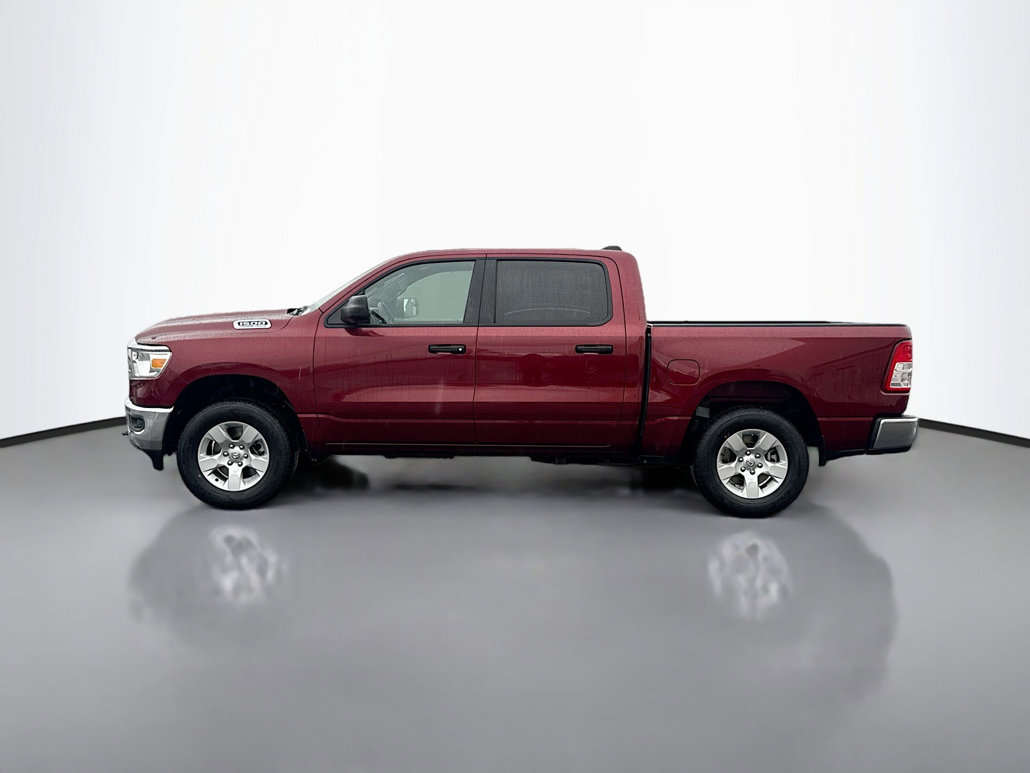 2024 Ram 1500 Tradesman photo 2