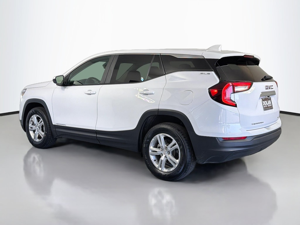 Used 2024 GMC Terrain SLE Sport Utility