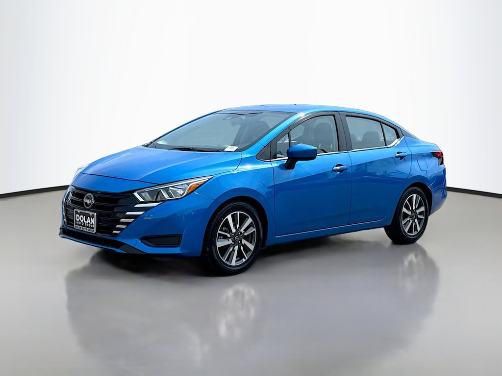 Used 2023 Nissan Versa 1.6 SV 4dr Car