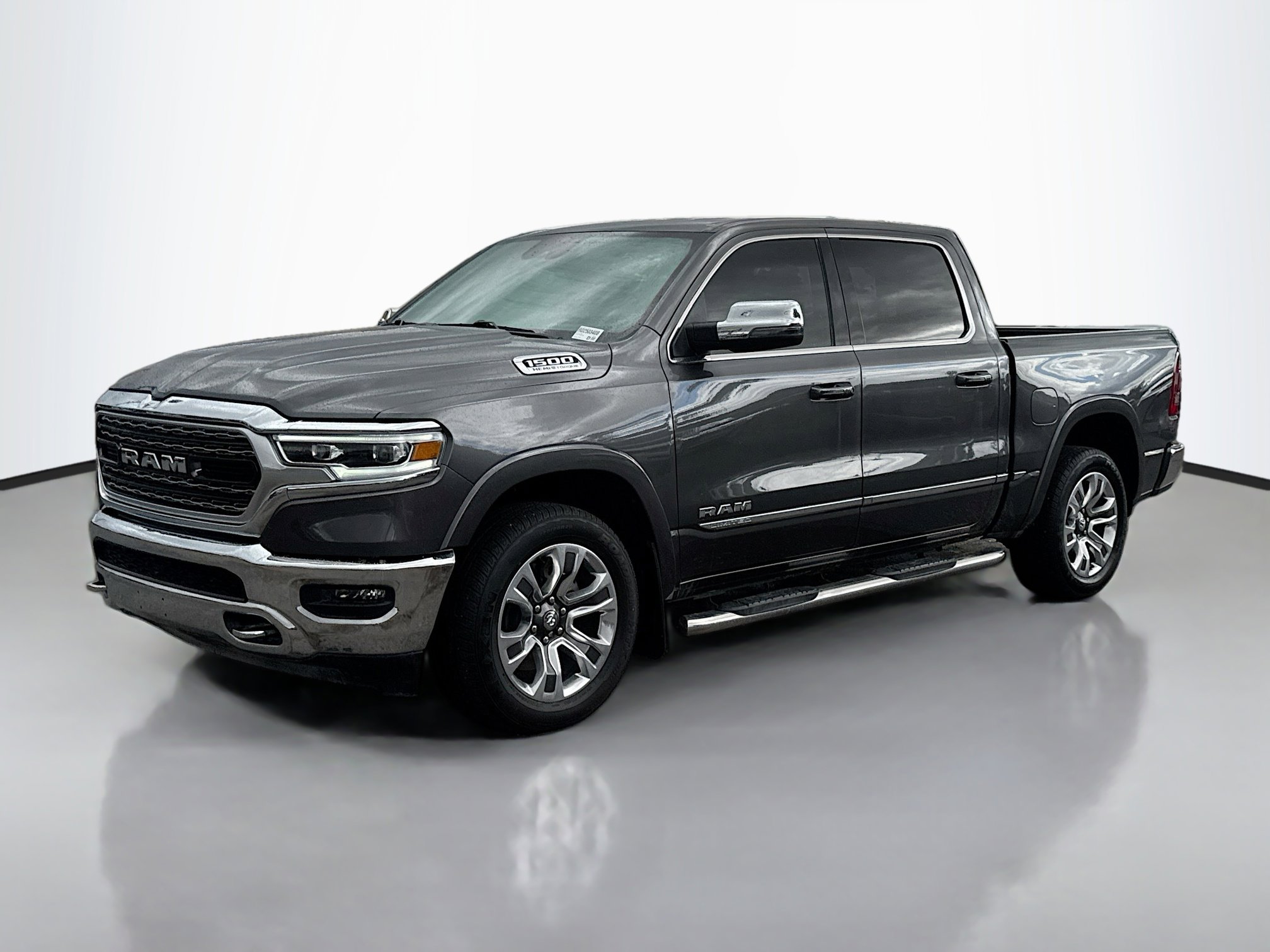 2024 Ram 1500 Limited photo 2
