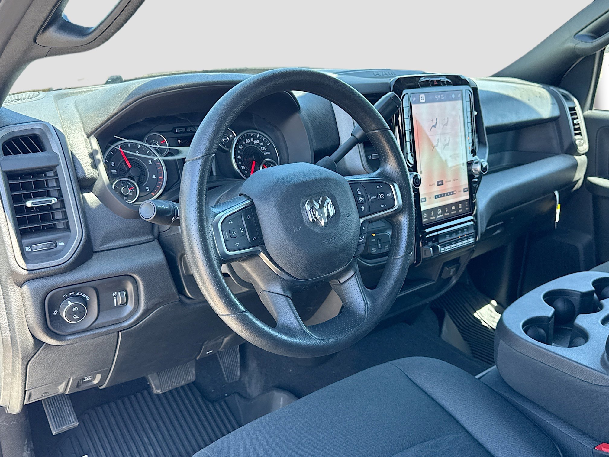 2025 RAM 2500 Tradesman - Photo 11