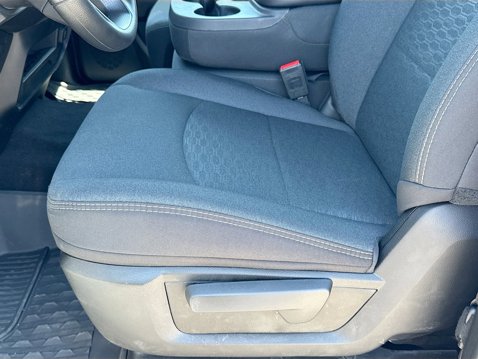 2025 RAM 2500 Tradesman - Photo 29