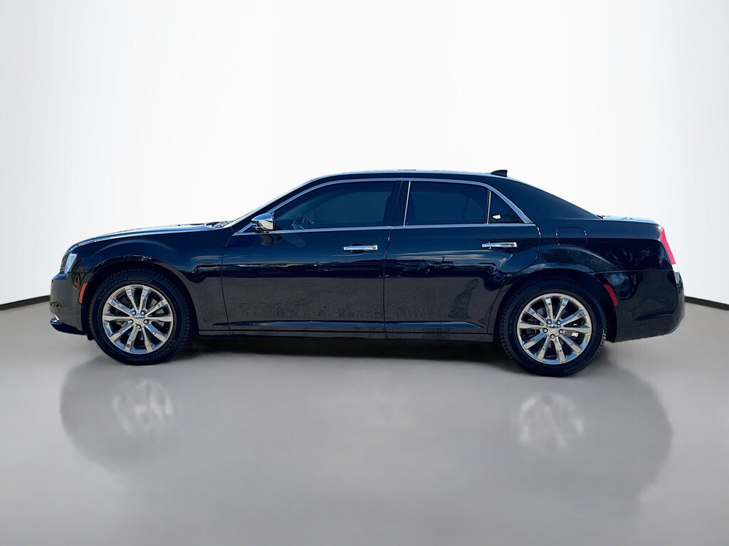 Used 2018 Chrysler 300 Limited 4dr Car