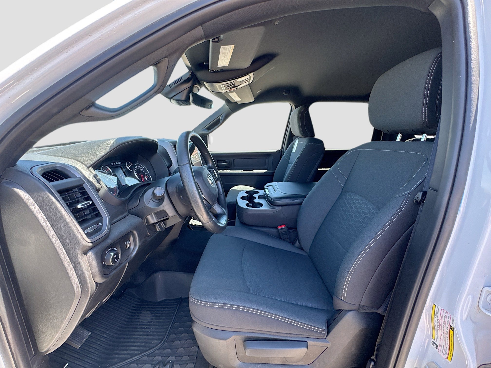 2025 RAM 2500 Tradesman - Photo 15