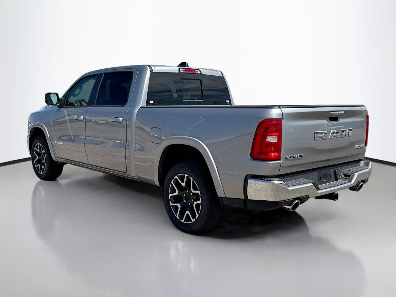 2025 Ram 1500 Laramie photo 4