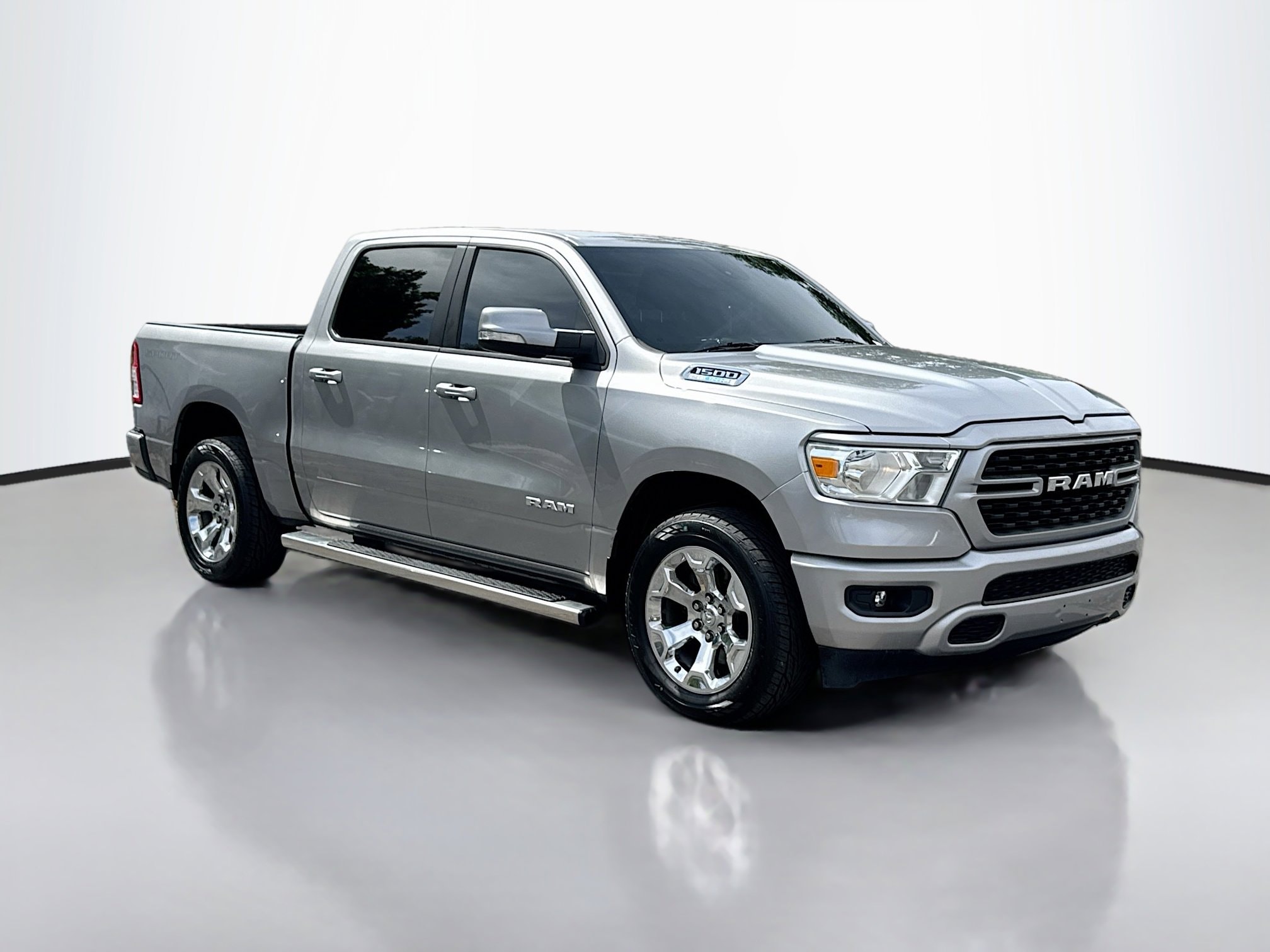 2022 RAM 1500 Big Horn/Lone Star 4x4 Crew Cab 5'7's photo
