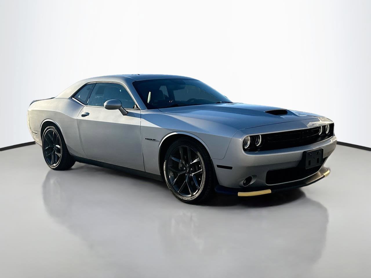 2022 Dodge Challenger 2dr Car 