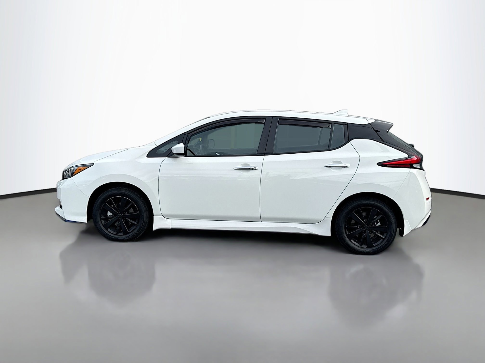 Used 2022 Nissan LEAF S Plus with VIN 1N4BZ1BV2NC559185 for sale in Reno, NV