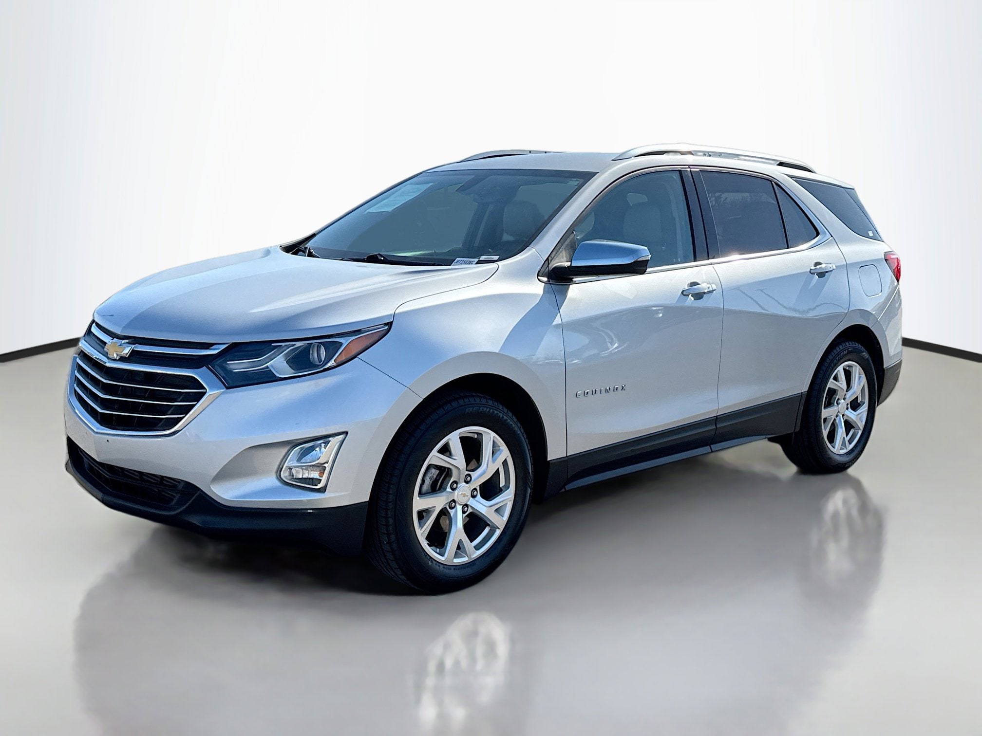 Used 2019 Chevrolet Equinox Premier with VIN 2GNAXNEV7K6123409 for sale in Fernley, NV