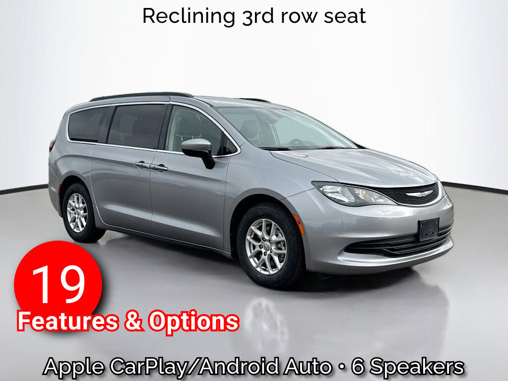 2020 Chrysler Voyager's photo