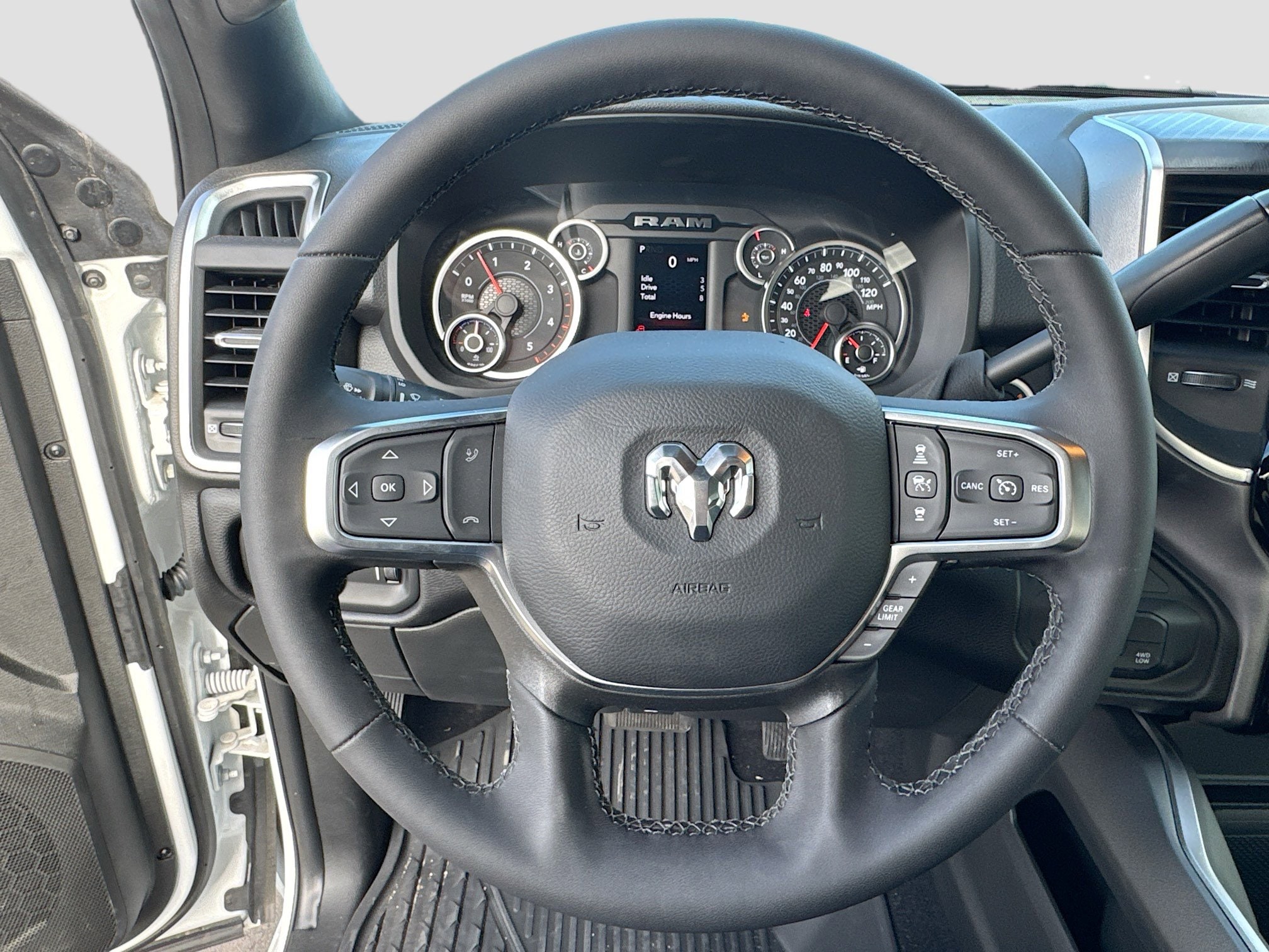 2025 RAM 2500 Big Horn - Photo 18